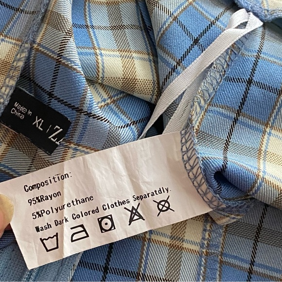 Cute plaid mini skirt with front slits - Picture 7 of 7